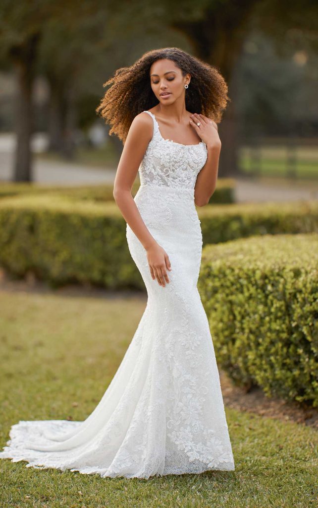 Sleeveless Scoop Neck Fit And Flare Beaded Lace Wedding Dress Kleinfeld Bridal