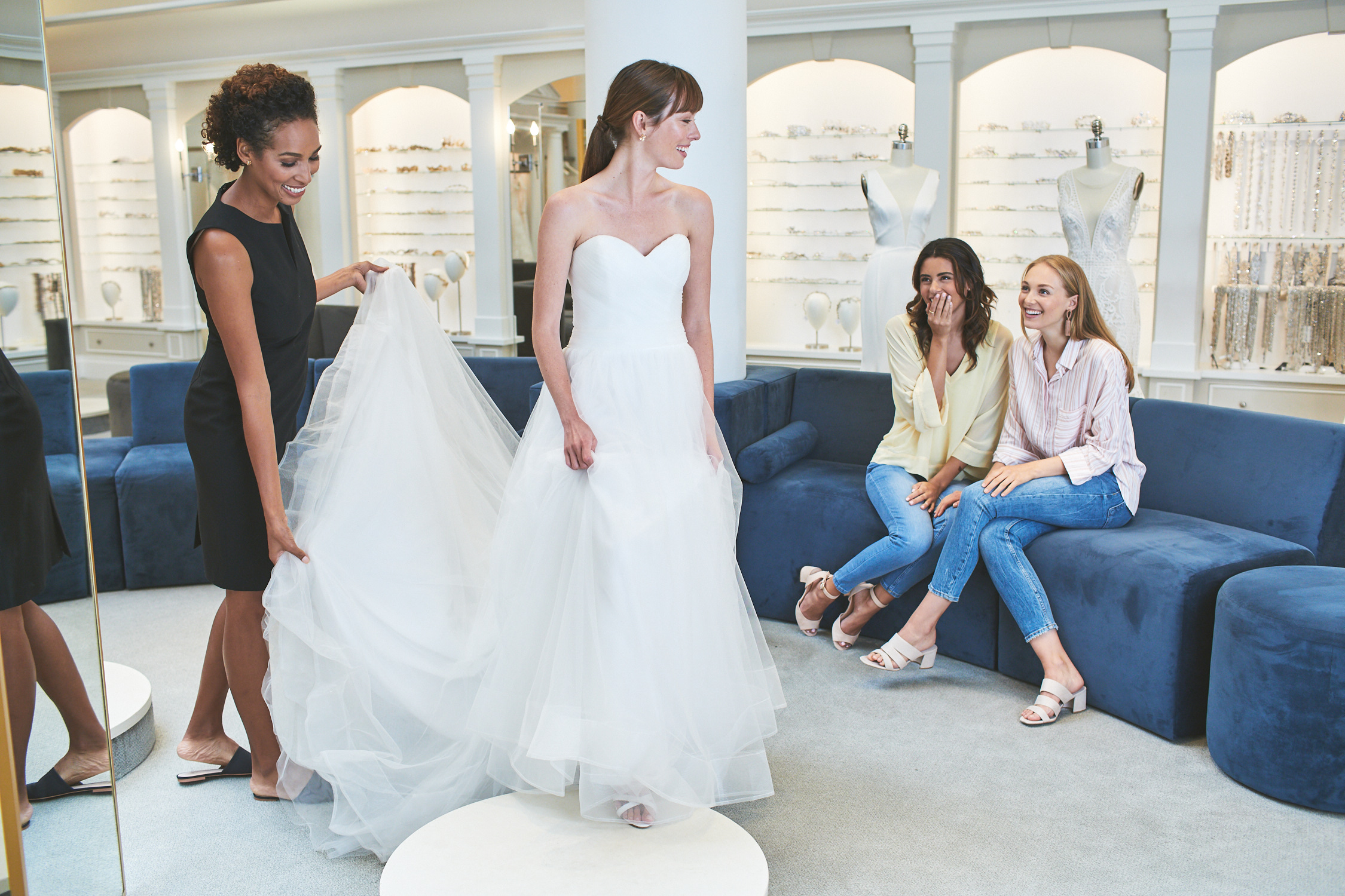 Consultants Share Their Best Shopping Tips | Kleinfeld Bridal