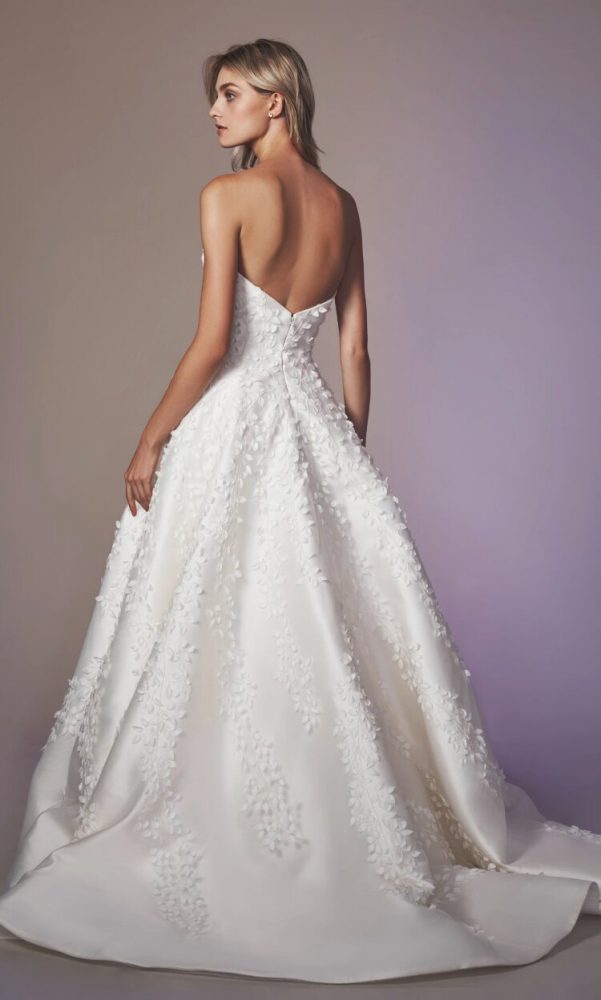 Strapless Sweetheart Neckline A Line Wedding Dress With Embroidery Kleinfeld Bridal 2629