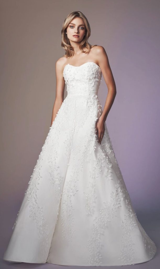 strapless-sweetheart-neckline-a-line-wedding-dress-with-embroidery-kleinfeld-bridal