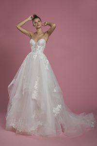 Strapless Sweetheart Neckline Ball Gown Layered Tulle Skirt Wedding ...