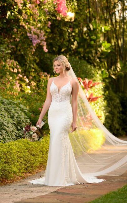 Sexy Sheath Wedding Dress With Shaped Train Kleinfeld Bridal 