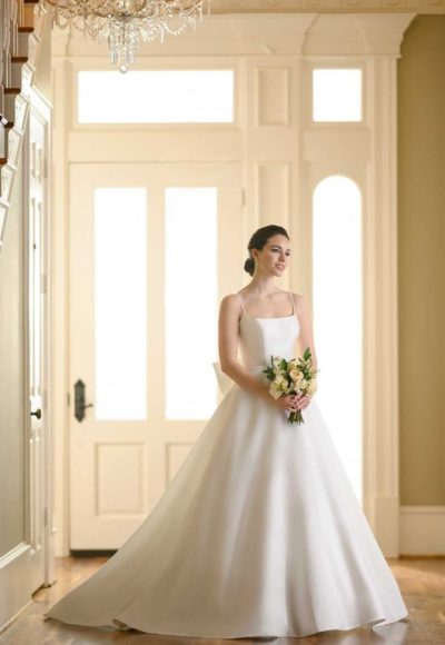 Minimalist Wedding Dresses - Simple Yet Stunning