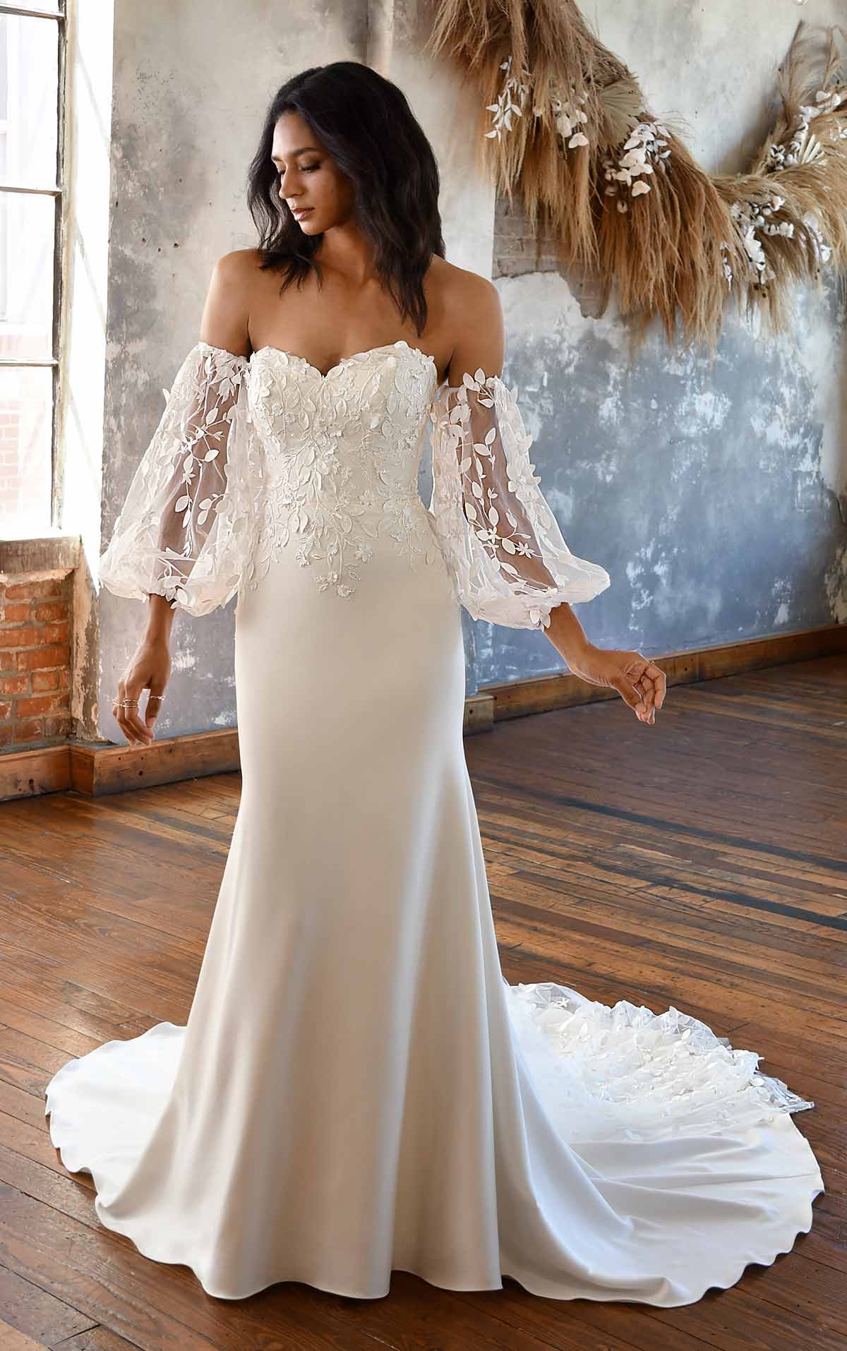 Modern Garden-Inspired Lace Wedding Gown