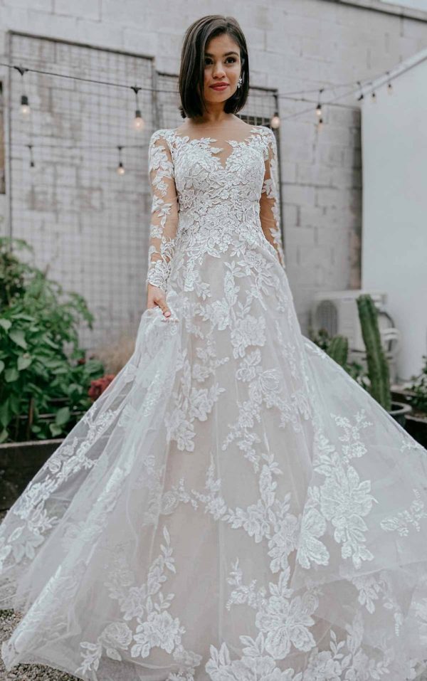 Lace A-line Wedding Dress With Long Sleeves | Kleinfeld Bridal