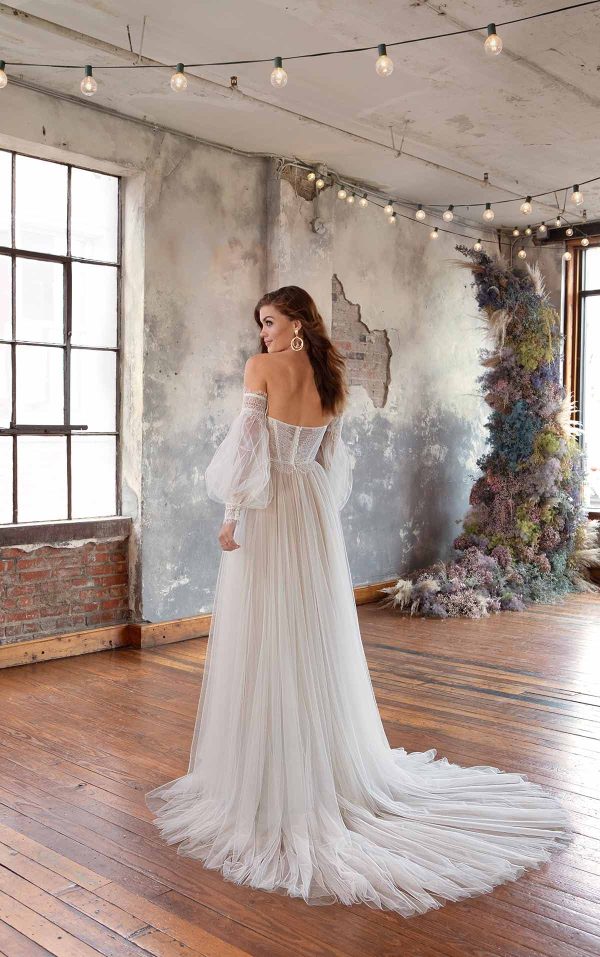 Simple Long Wholesale White Beach Elopement Wedding Dress with Sleeves