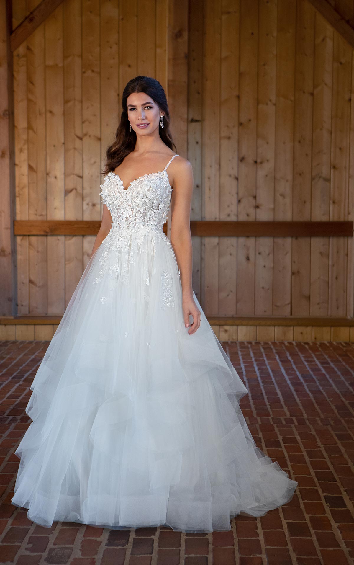 Tulle Ball Gown Wedding Dress With Sweetheart Neckline And Spaghetti Straps Kleinfeld Bridal