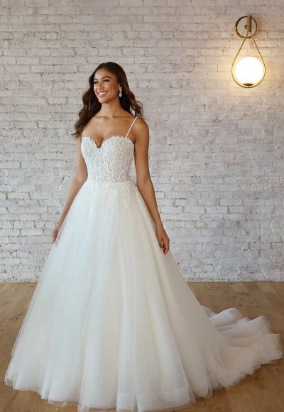 Off Shoulder Applique Lace Wedding Dresses Bridal Ball Gowns Sweetheart  Custom