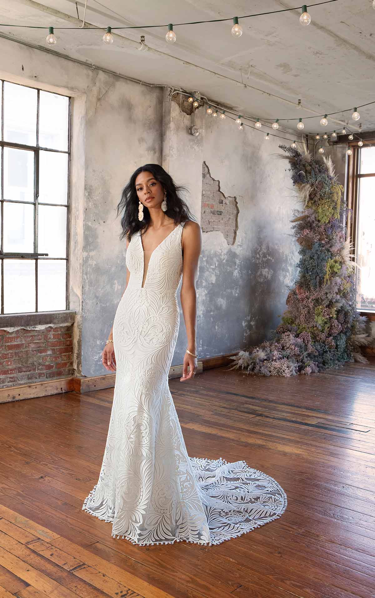 Wedding Dress with a Plunging Neckline — a Daring Gown for Free