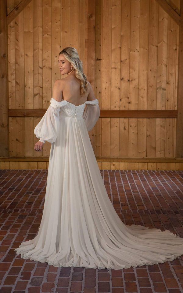 Chiffon A-line Wedding Dress With Detachable Long Sleeves