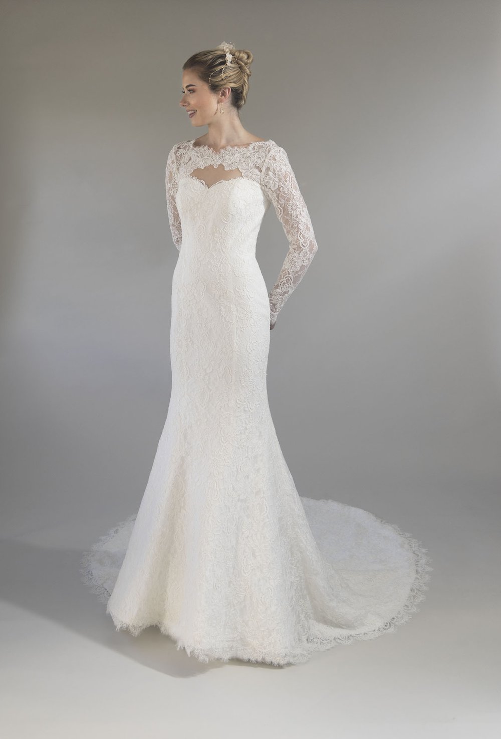 Stunning Fitted Fit and Flare Long Sleeve Modest Boat Neckline Lace Cu – A  & M Enterprises Bridal