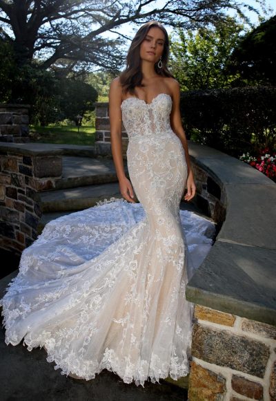 What is a Mermaid Style Wedding Dress? - Darianna Bridal & Tuxedo