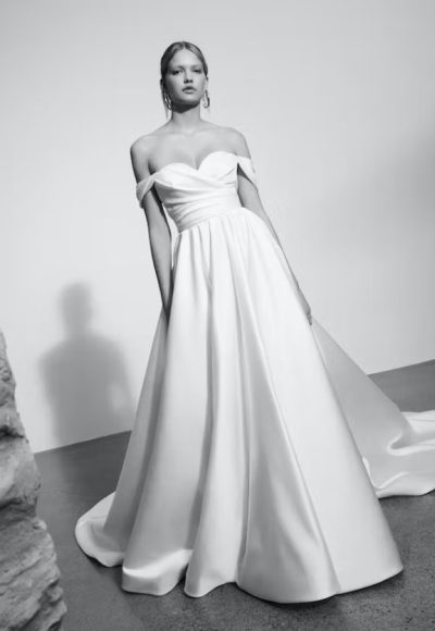 Linnea-Classic A-Line bridal gown - Victoria & Vincent