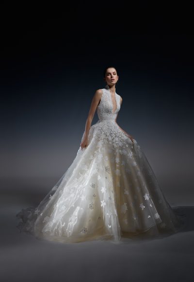 Shop Regal Wedding Dresses - Beauty Meets Majesty - Kleinfeld