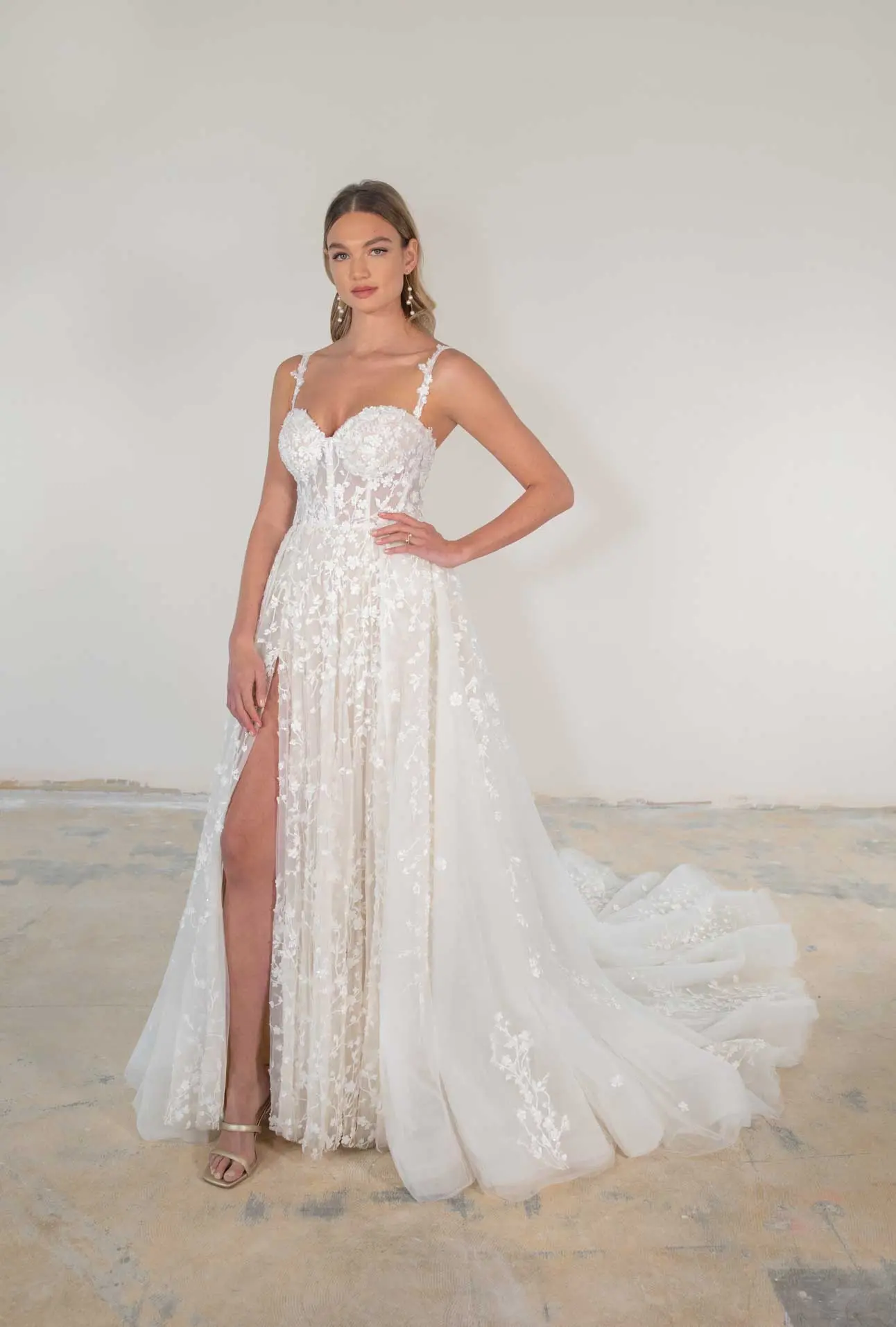 Fairytale Romance Lace Applique A-line Wedding Dress