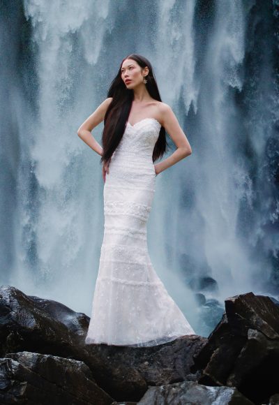 Strapless Wedding Dresses - Largest Selection - Kleinfeld