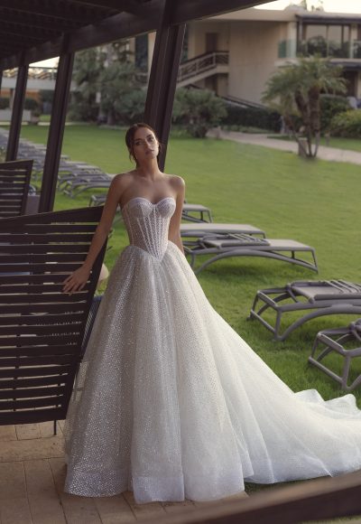 Fully Leaf Detailing Strapless Casual Wedding Dress - Promfy