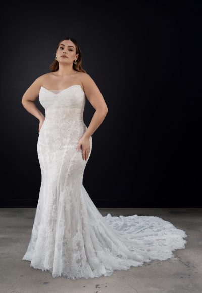 Plus Size Chic And Romantic Lace Fit-and-Flare Wedding Dress With Detachable Sleeves by Martina Liana