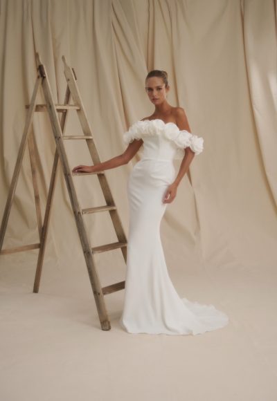 Chic And Romantic 3D Floral Off-the-Shoulder Sheath Wedding Dress by Senstudio