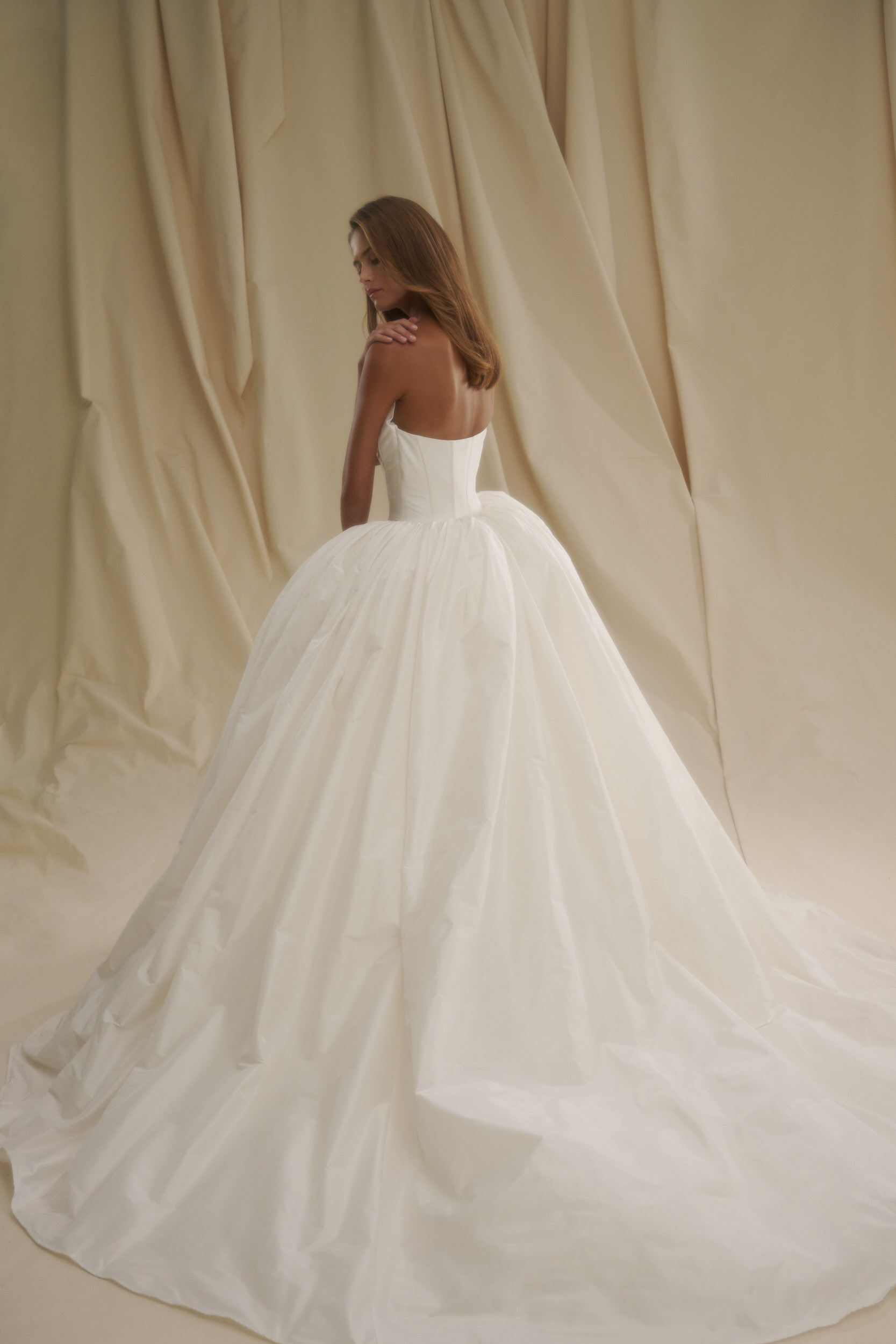 Chic And Simple Cat Eye Basque Waist Ball Gown Kleinfeld Bridal