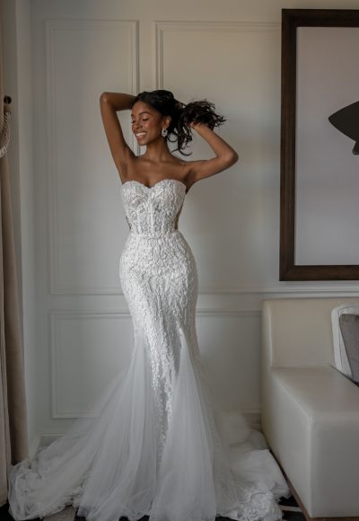 Lace body wedding dress hotsell