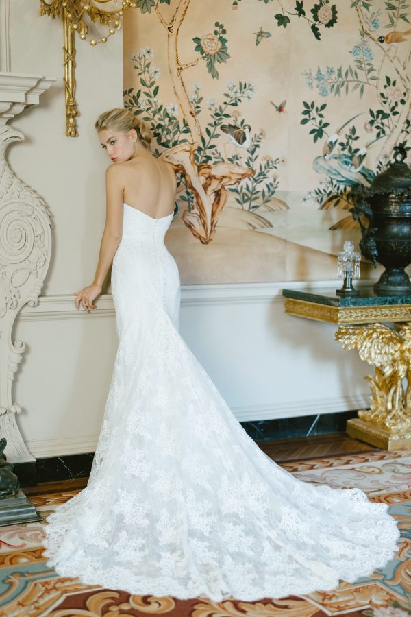 Traditional Lace Fit-and-Flare Wedding Dress With Detachable Topper by Anne Barge - Image 2