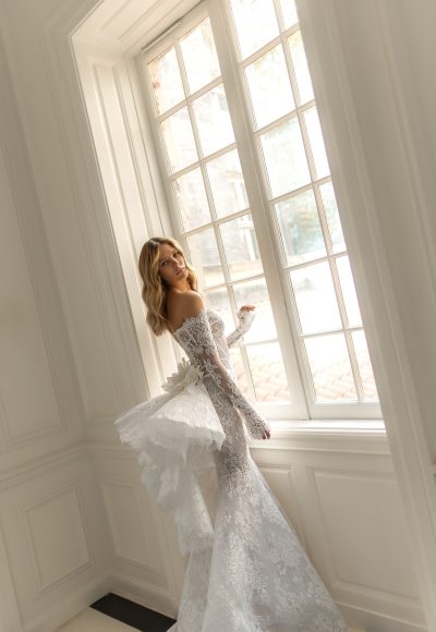 Romantic Off-The-Shoulder Lace Long Sleeve Fit-And-Flare Wedding Dress by Pnina Tornai - Image 4