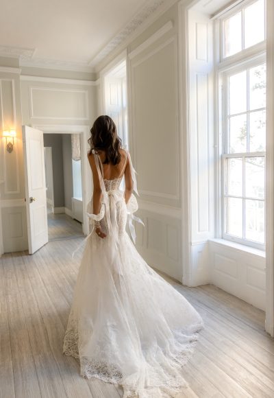 Chic And Romantic Lace Fit-and-Flare Wedding Dress With Bows by Pnina Tornai - Image 4