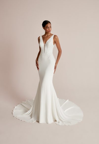 Chic And Sophisticated V-Neck Fit-and-Flare Wedding Dress With Detachable Train by Justin Alexander