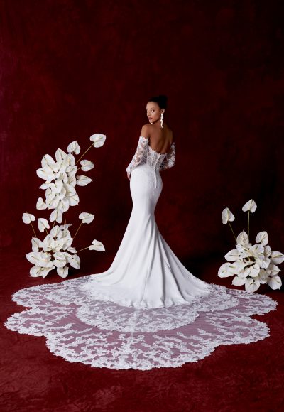 Romantic And Dramatic Lace Fit-and-Flare Wedding Dress With Detachable Train by Justin Alexander - Image 2