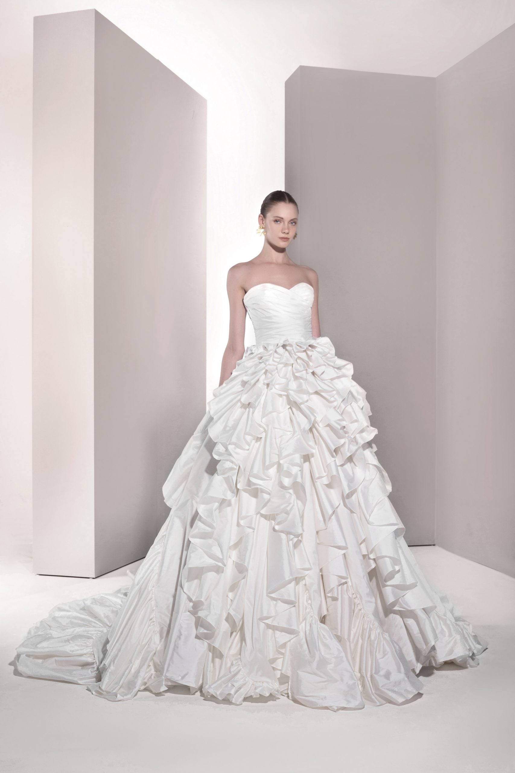 Chic And Dramatic Ruffled Silk Taffeta Ball Gown by Tony Ward - Image 1