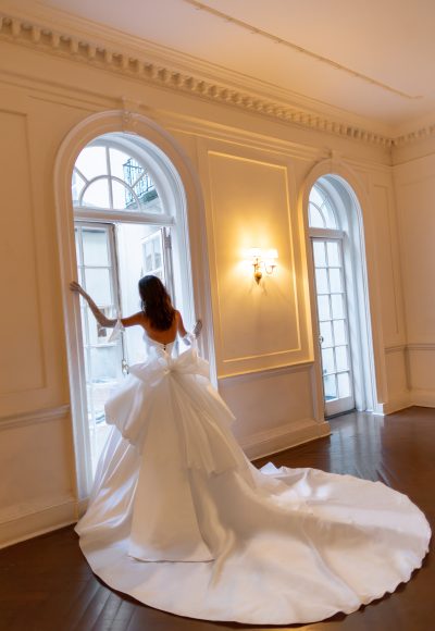 Chic And Contemporary Basque-Waist Satin Ball Gown by Pnina Tornai - Image 5