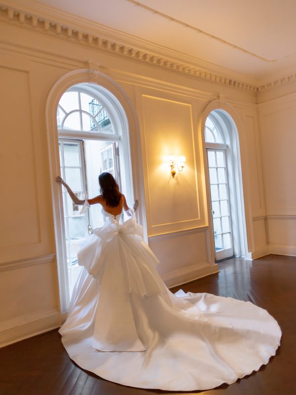 Chic And Contemporary Basque-Waist Satin Ball Gown by Pnina Tornai - Image 5