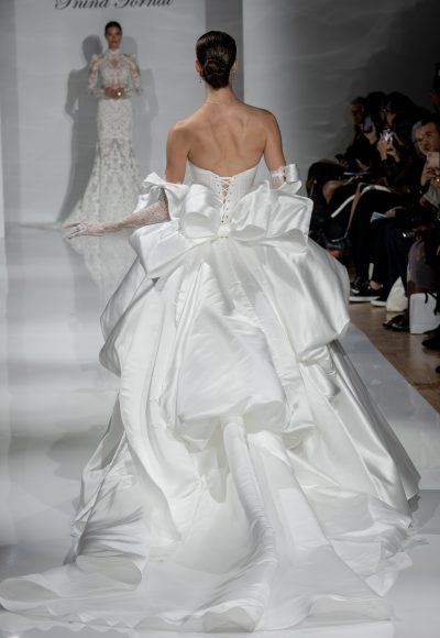 Chic And Contemporary Basque-Waist Satin Ball Gown by Pnina Tornai - Image 2