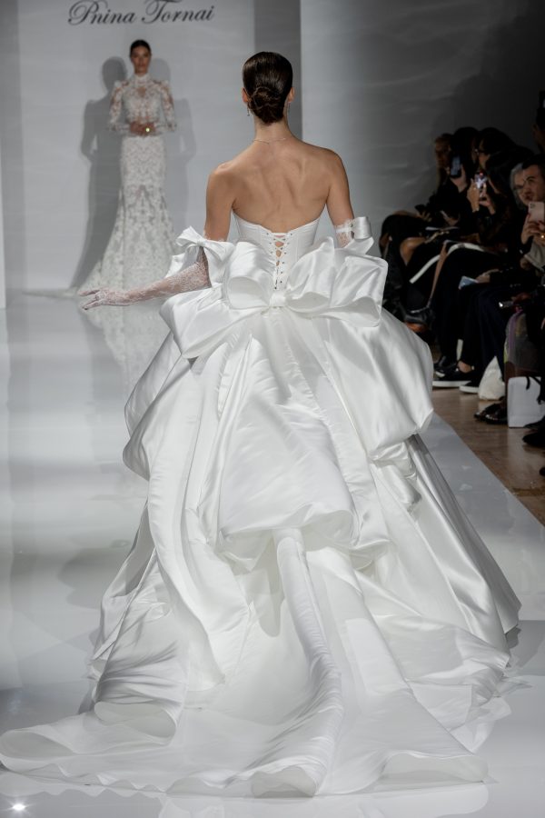 Chic And Contemporary Basque-Waist Satin Ball Gown by Pnina Tornai - Image 2