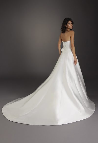 Polished And Simple A-Line Wedding Dress With Bow And Buttons by Pronovias - Image 2