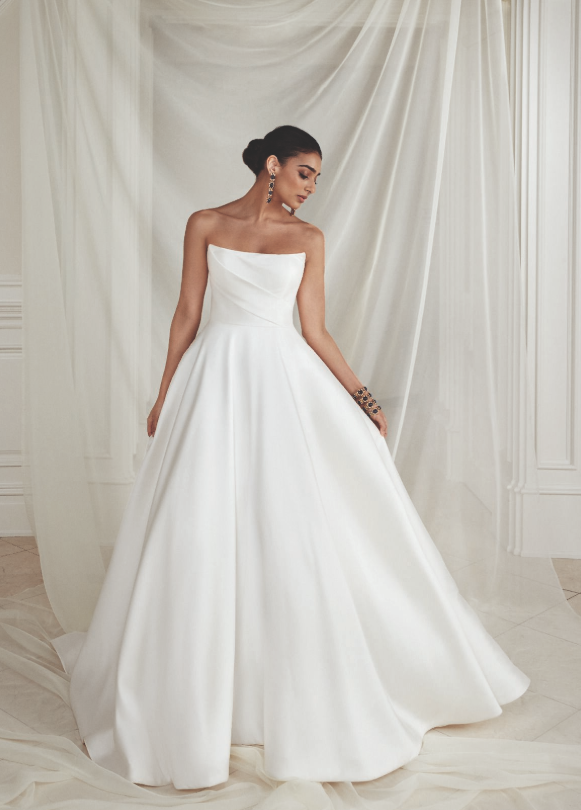 Chic and Timeless Silk Mikado A-Line Wedding Dress With Bow and Buttons by Justin Alexander - Image 1