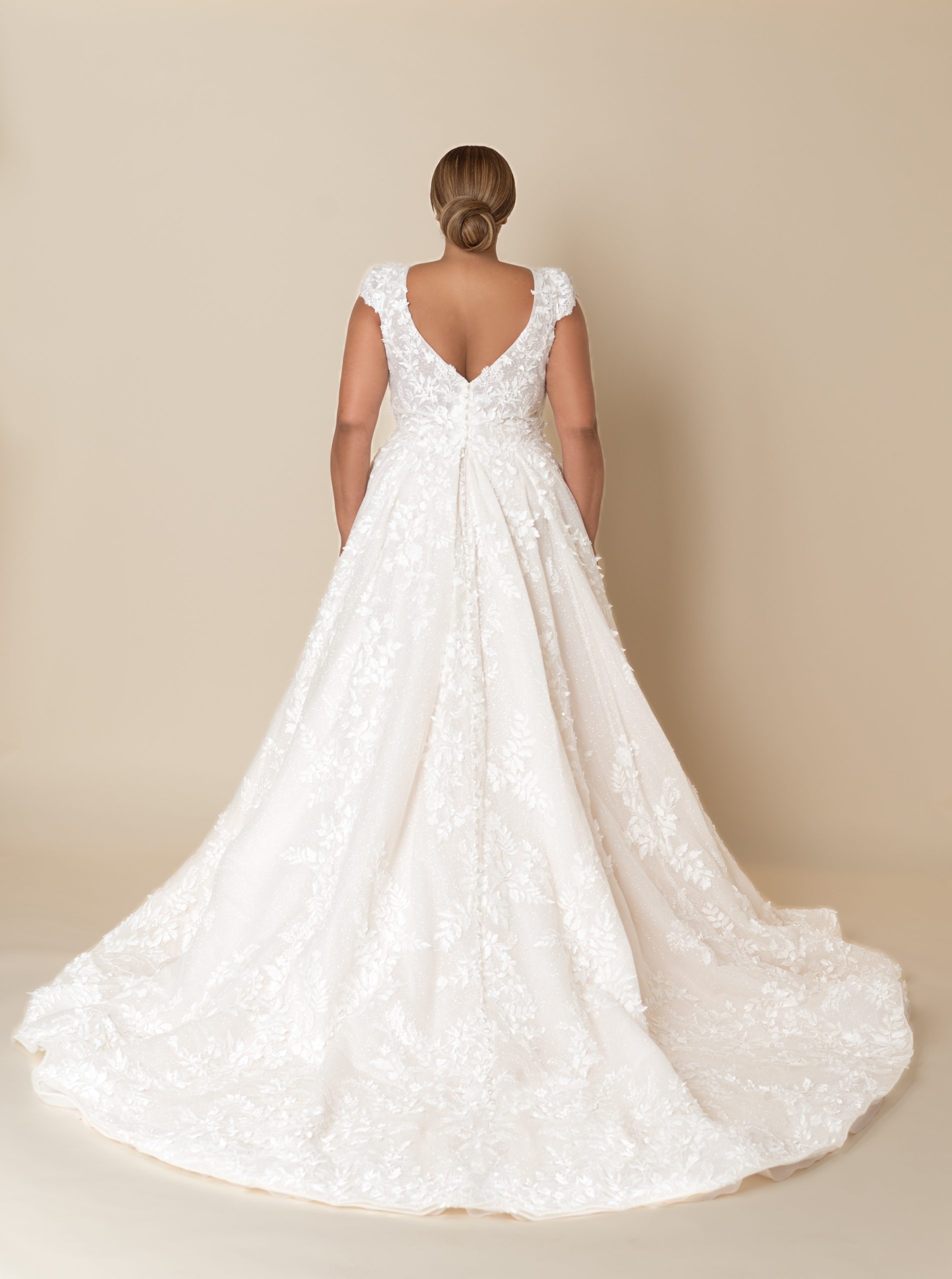 Cap Sleeve Embellished Tulle Ball Gown With Open Back and Buttons by Kleinfeld Collection - Image 2