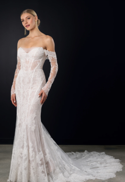 Chic And Romantic Lace Fit-and-Flare Wedding Dress With Detachable Sleeves by Martina Liana