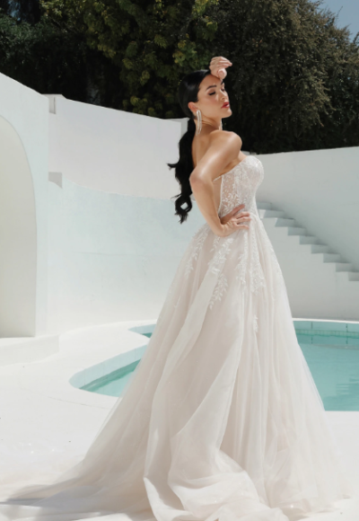 Ethereal And Feminine Strapless A-Line Wedding Dress With Buttons by Martina Liana - Image 3