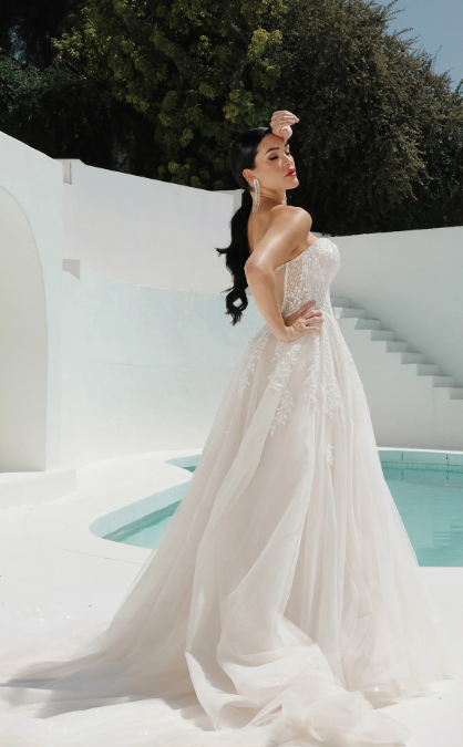 Ethereal And Feminine Strapless A-Line Wedding Dress With Buttons by Martina Liana - Image 3