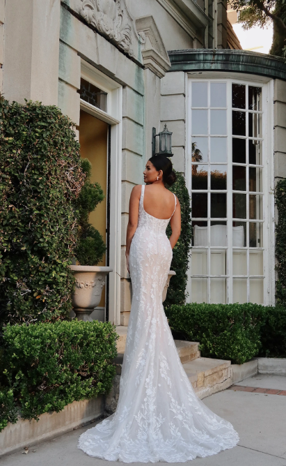 Chic And Romantic Square-Neck Floral Sheath Wedding Dress by Martina Liana - Image 2