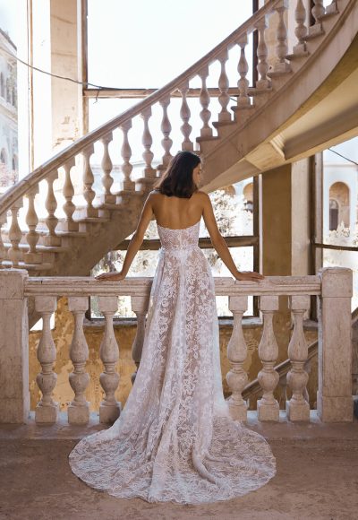 Chic And Romantic Floral Embroidered A-Line Wedding Dress With Slit by Alon Livné - Image 2