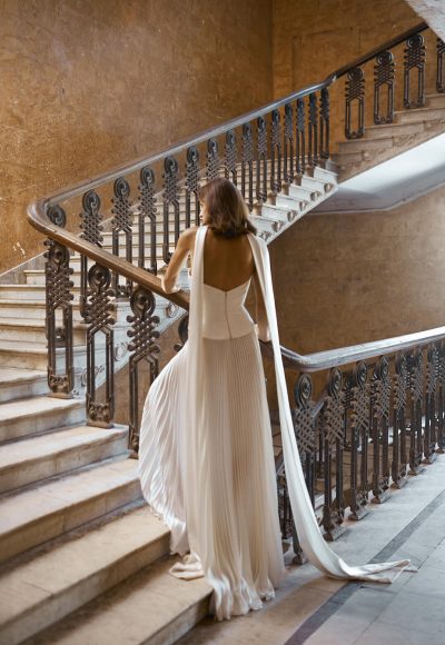 Chic And Simple Silk A-Line Wedding Dress With Neck Scarf by Alon Livné - Image 2