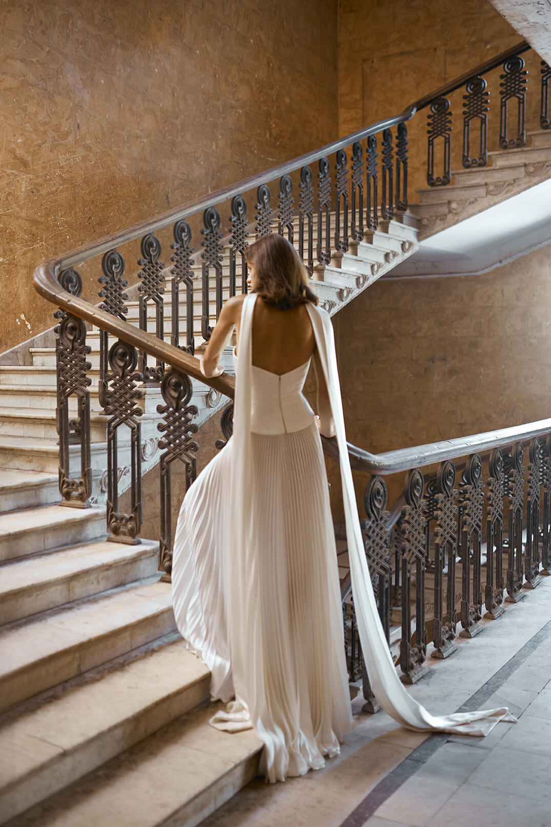 Chic And Simple Silk A-Line Wedding Dress With Neck Scarf by Alon Livné - Image 2