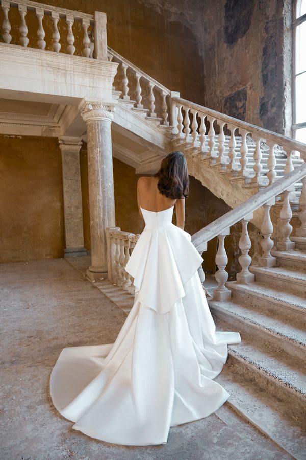 Chic And Unique Silk Two-Piece Ball Gown by Alon Livné - Image 2