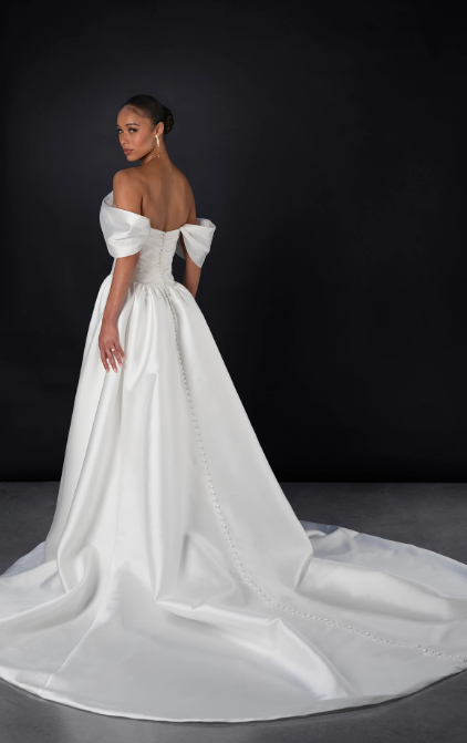 Timeless Silk Ball Gown With Detachable Sleeves And Buttons by Martina Liana - Image 3